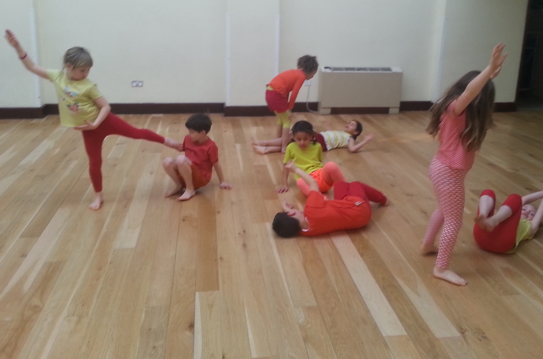 Creative Dance with Mala Cherga Theatre (6-9 year olds)